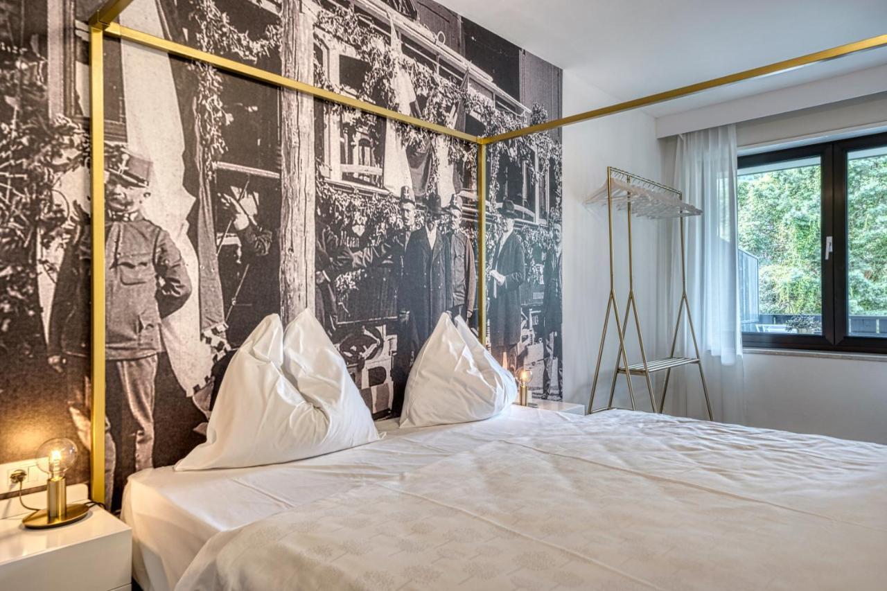 Goldfinger + Suites Lana Buitenkant foto