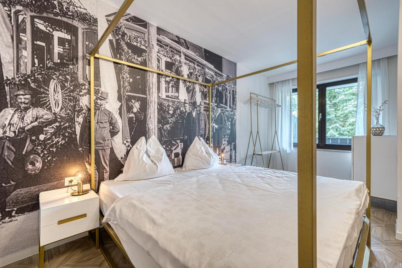 Goldfinger + Suites Lana Buitenkant foto