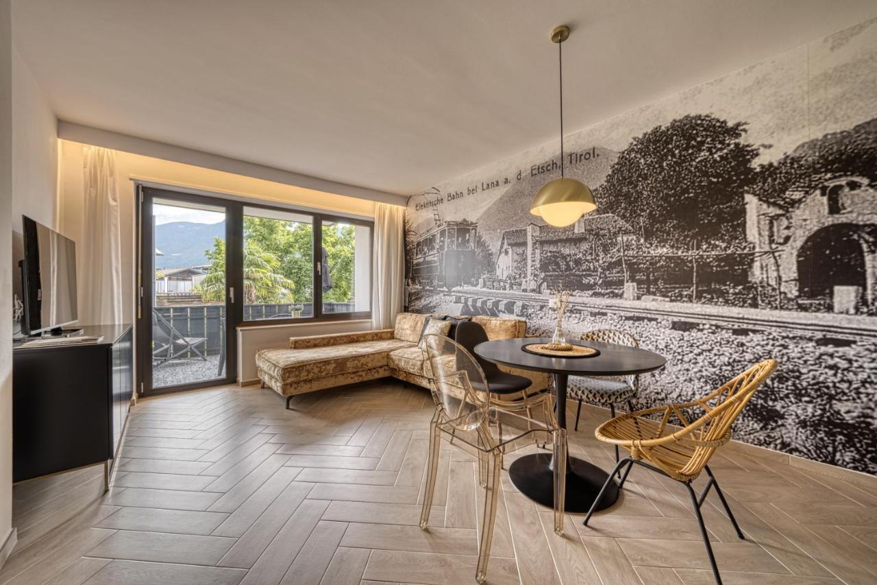 Goldfinger + Suites Lana Buitenkant foto