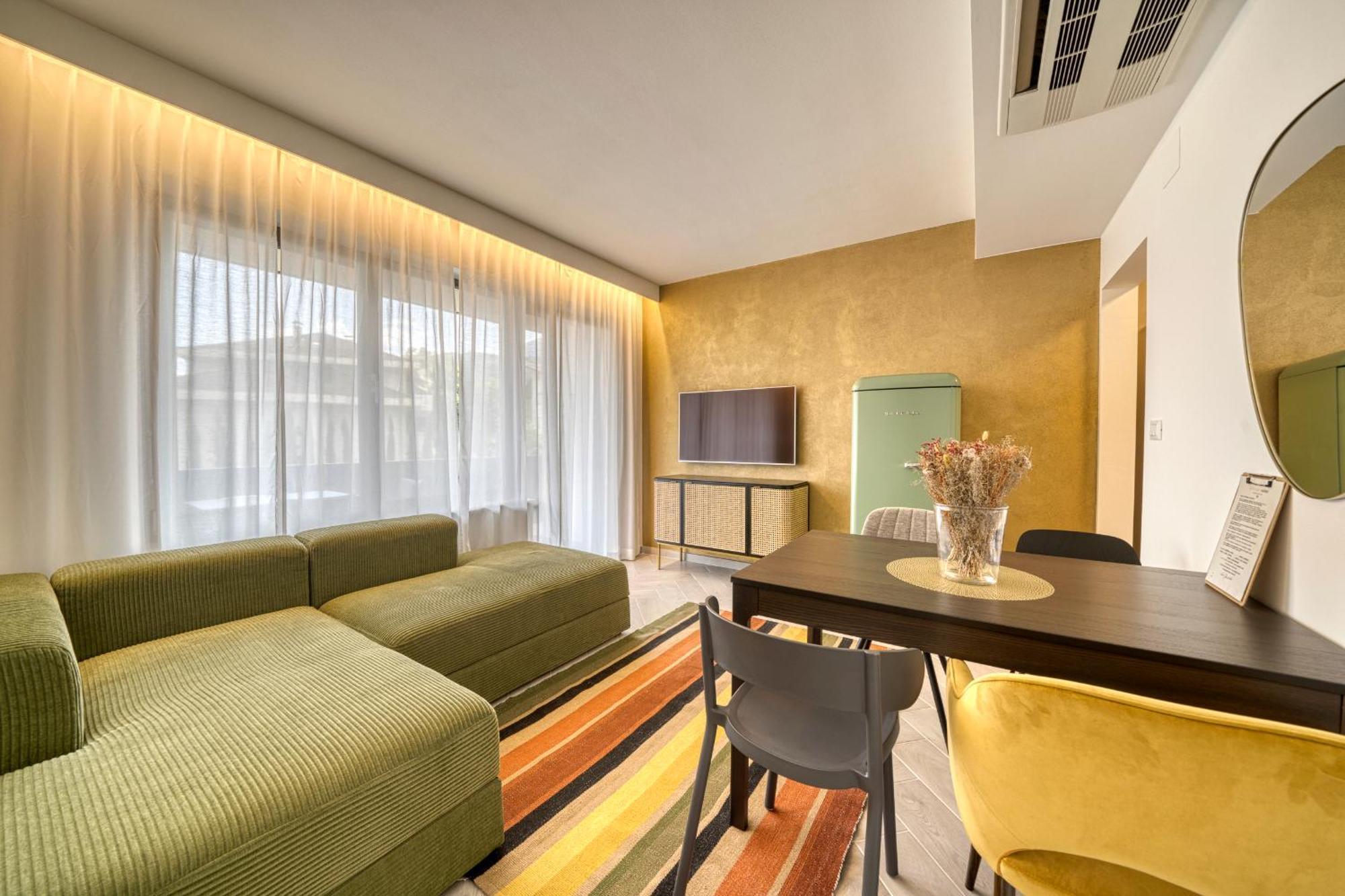 Goldfinger + Suites Lana Kamer foto